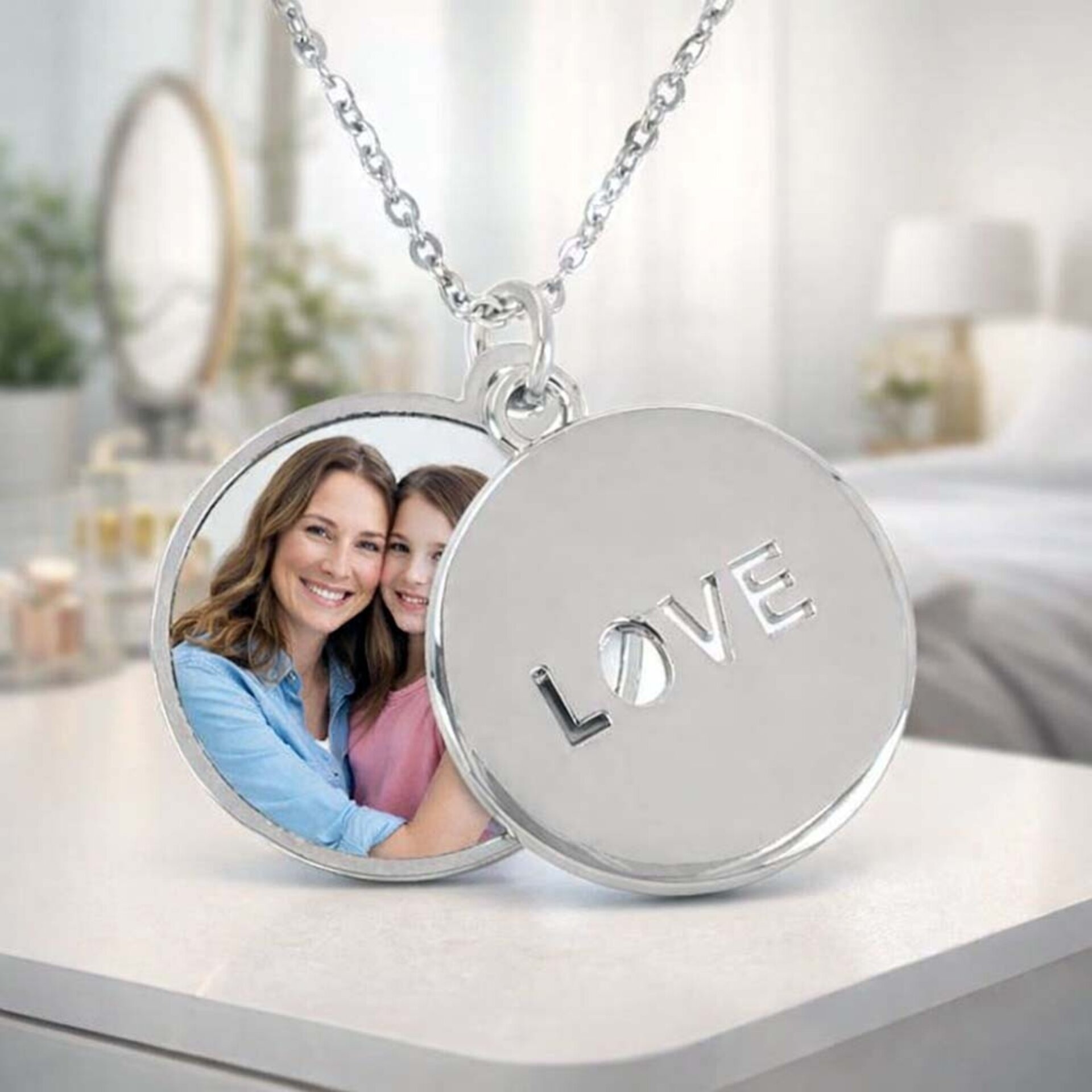 Collar de color plata con foto - 1